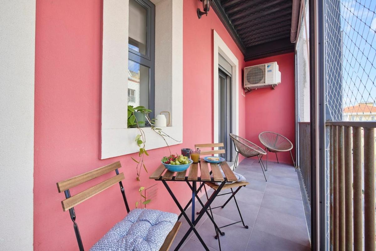 Sunny Terrace T1 Apartment Lissabon
